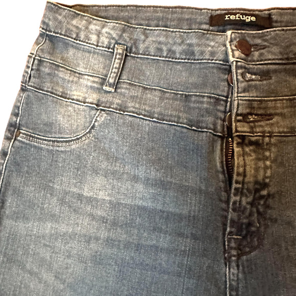 refuge Denim - Refuge Super High Wasted Tapered Jeans Size 12